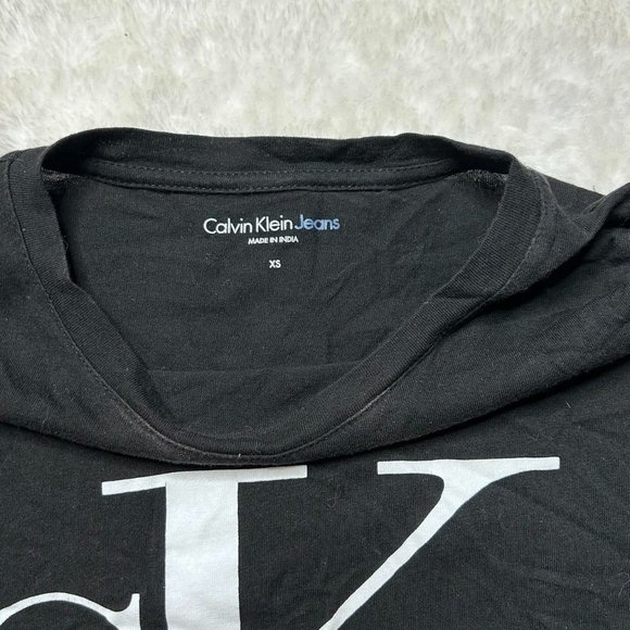 Calvin Klein crop top - Picture 6 of 7